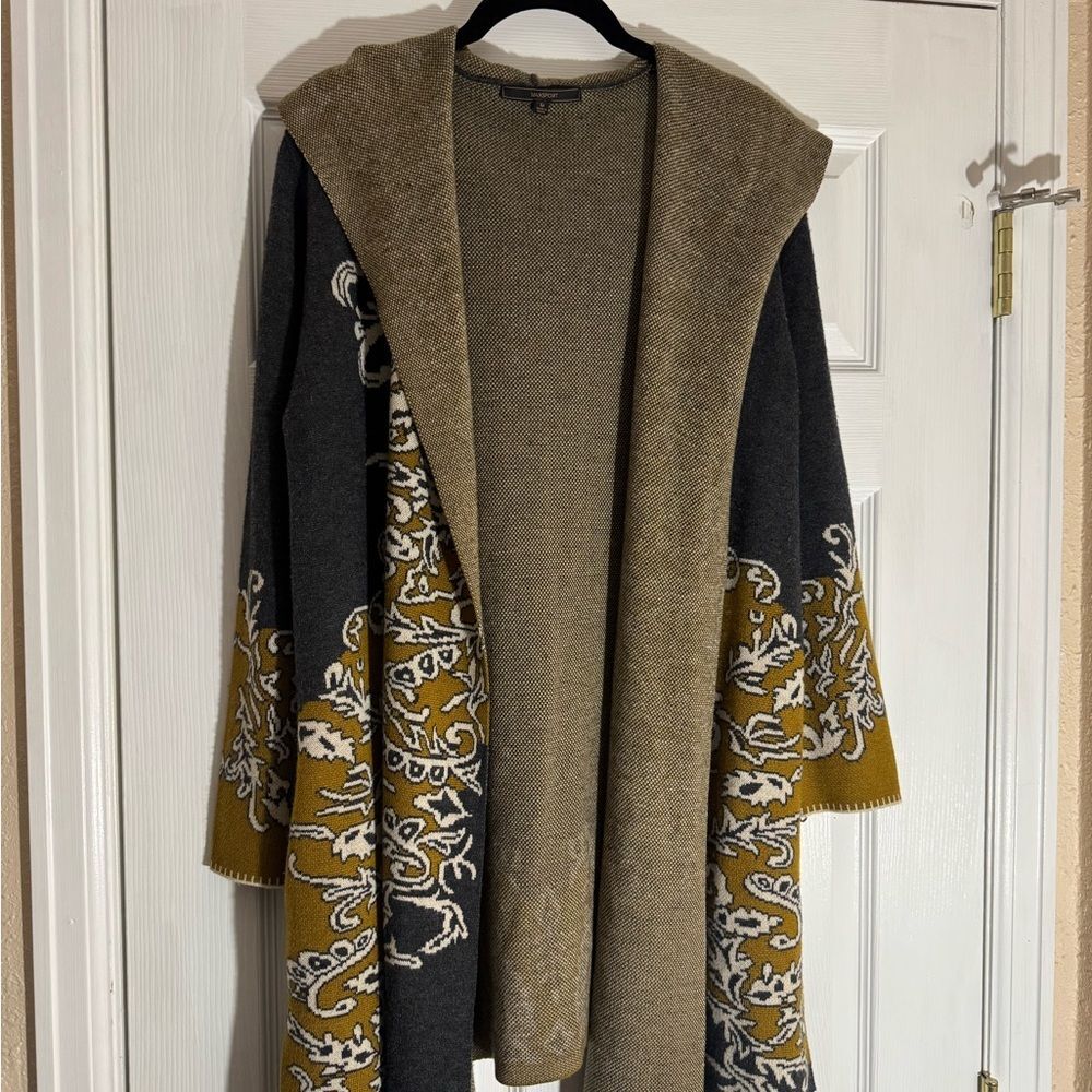 BCBGMAXAZRIA MAX Sport boho peasant Cardigan with POCKETS! size medium